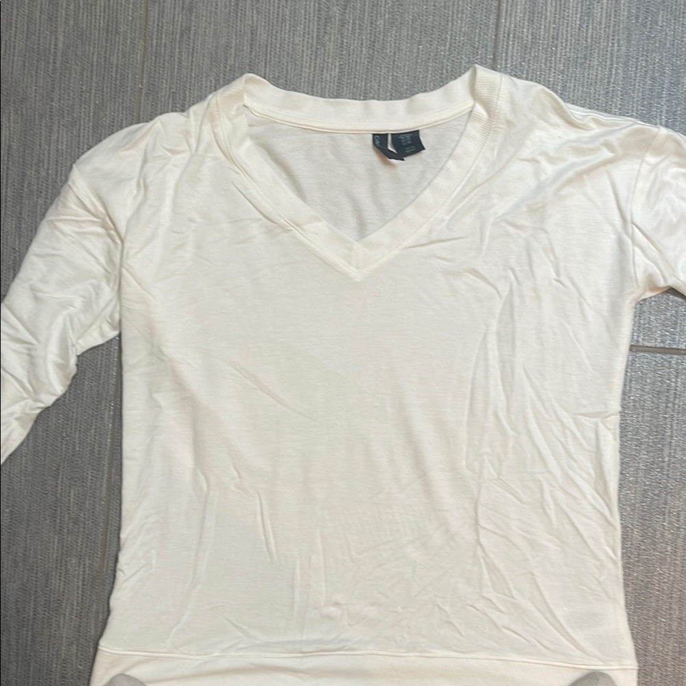 Cynthia Rowley extra small, long sleeve V-neck top
